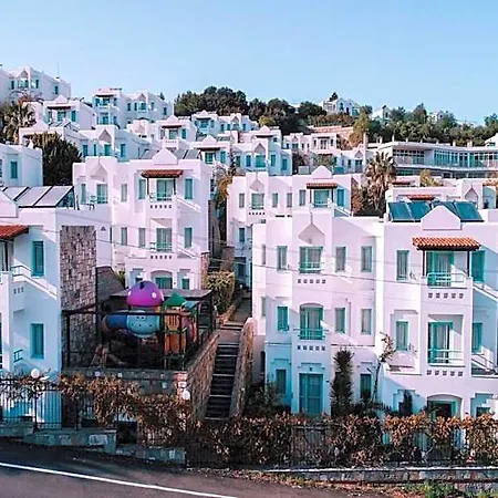 Ξενοδοχείο Afytos Bodrum 4*